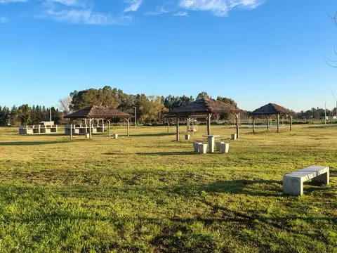 LOTE EN BARRIO LAS PERDICES CON EXCELENTE UBICACIÓN