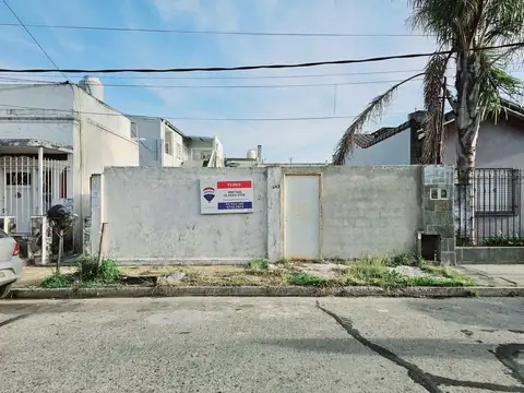 Lote en venta en Villa Dominico. OPORTUNIDAD