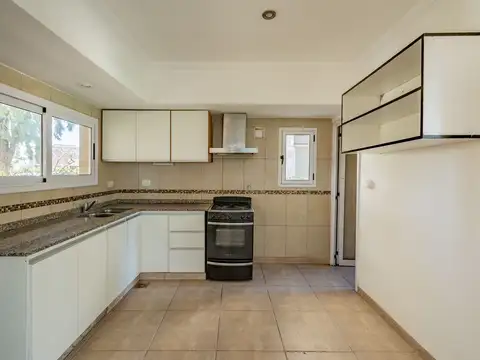 VENTA CASA 5 AMB/ HARAS MARIA VICTORIA APTO CREDIT