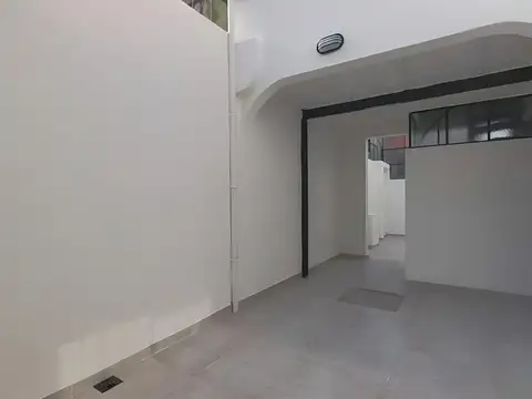 Depto Tipo Casa en Venta con 1 cocheras