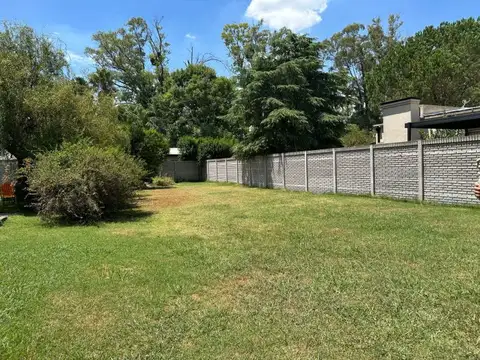 Terreno en Venta 30  mts Fondo