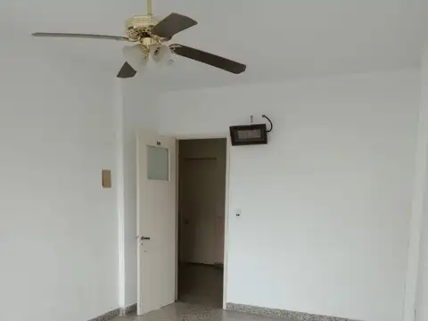 Oficina en Venta en Centro calle 8, USD 15.000