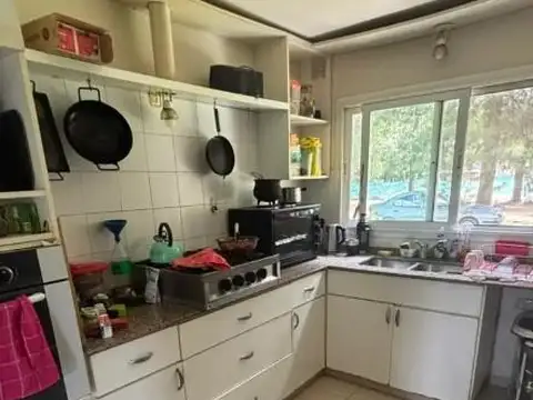 Casa 7 ambientes con 5 baños