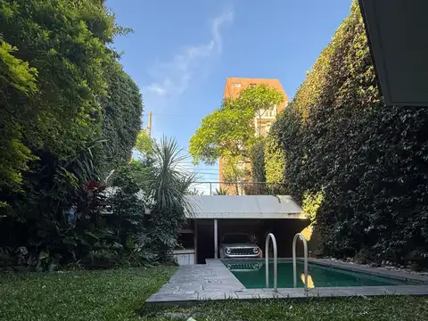 Local en Venta Via Púb.