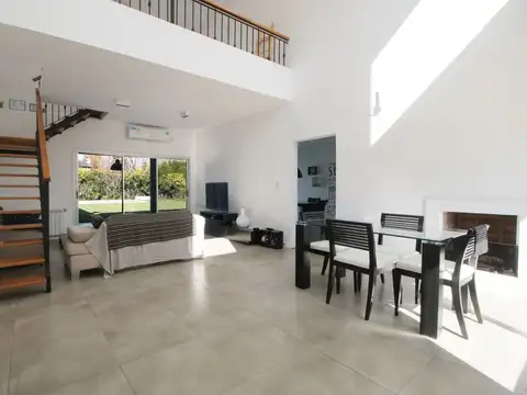 Almirante Guillermo Brown 2100