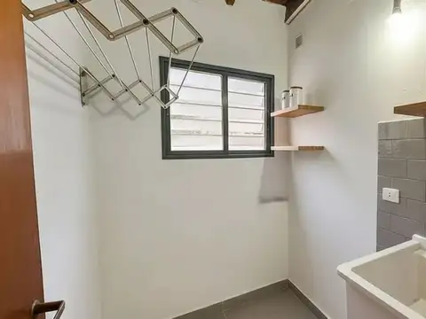 Depto Tipo Casa en Venta de 2 ambientes