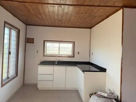Casa 3 ambientes con 2 baños