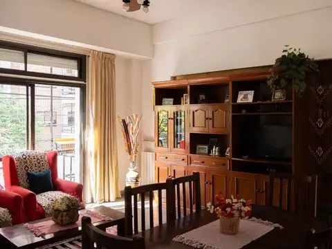 Depto Tipo Casa en Venta de 6 ambientes