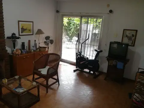 Casa en Venta en Burzaco, USD 130.000