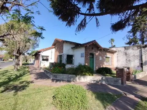 Casa en venta en Castelar Norte