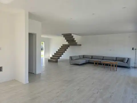 Casa en Venta en Carpinchos 4 dormitorios, Nordelta 100