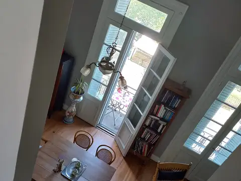 Antiguo y atípico dpto puesto a nuevo