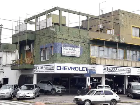 Lomas del Mirador. 2° piso de 234 mts.2 cub. a reciclar sobr