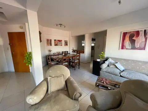 Departamento 4 ambientes con 2 baños