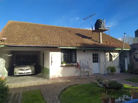 Casa en Venta en Rafael Calzada, USD 125.000