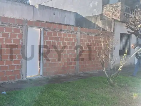 Venta de Lote Estratégico de 300m² con Casa a Demoler - Ideal Desarrollo Inmobiliario / Emprendimien