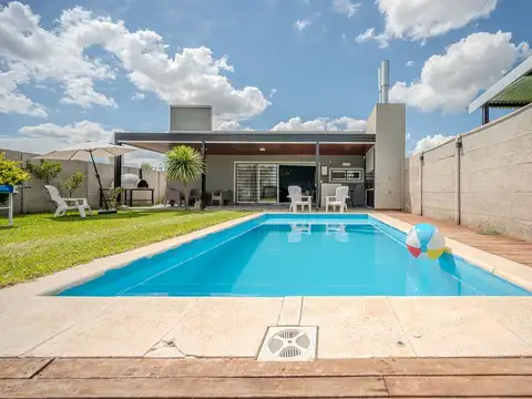 Casa en Venta al Oeste