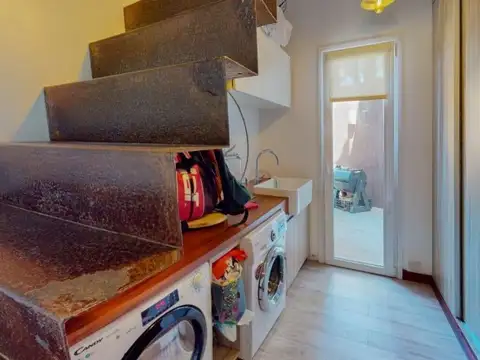 Casa 4 ambientes con 3 baños