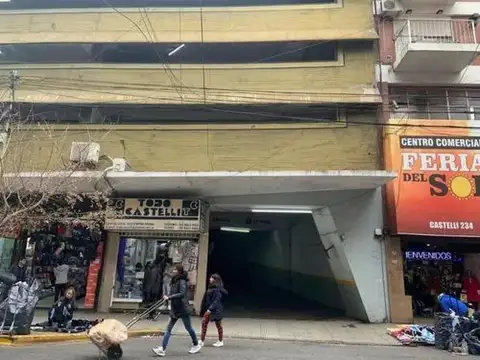 Cochera en venta - 12mts2 - Once