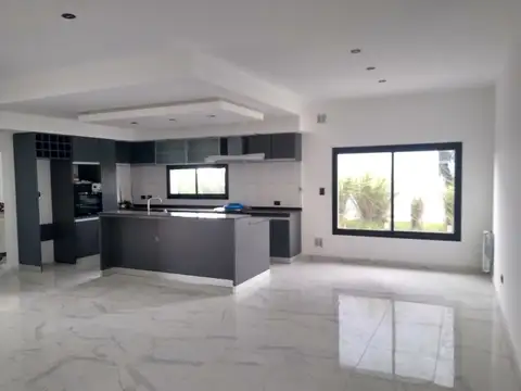 OPORTUNIDAD CASA BARRIO HORIZONTES AL SUR