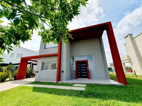 Casa 5 ambientes con 3 baños