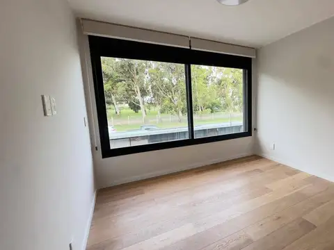 Departamento en Alquiler con 2 cocheras