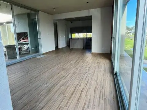 C. 163 7887, Guillermo Enrique Hudson, Provincia de Buenos Aires, Argentina , Piso No definido