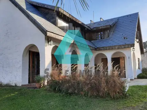 HERMOSA CASA/CHALET ESTILO ANTIGUO