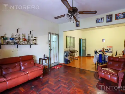 Pasaje Juez Magnau  al 1400