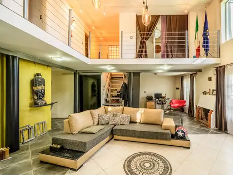 Casa en Venta con 1 cochera