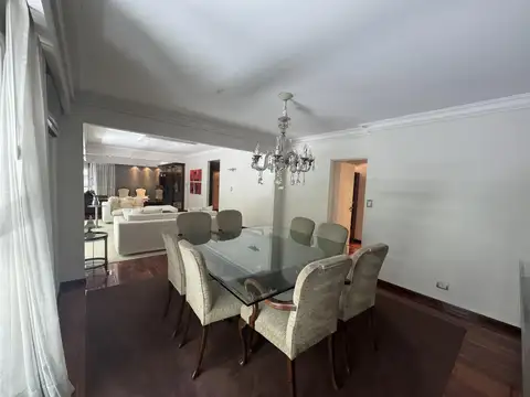 Departamento en Venta de 4 dormitorios
