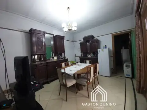 VENTA DE CASA EN CALLE 25 ENTRE 30 Y 32 - MERCEDES B