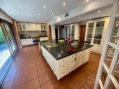 Casa en Venta de 4 dormitorios