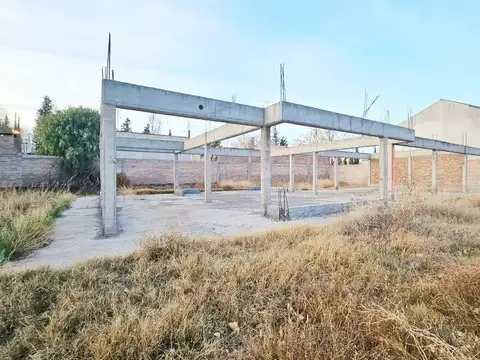 TERRENO EN VENTA CON PLATEA Y CIMENTACIÓN