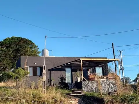 Casa de 2 ambientes a estrenar. Zona Sur. Playa Los Lobos.