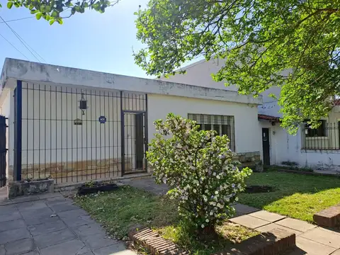 Venta 2 Casas con Patio GRANJA DE FUNES
