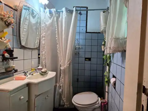 Casa 3 ambientes con 2 baños