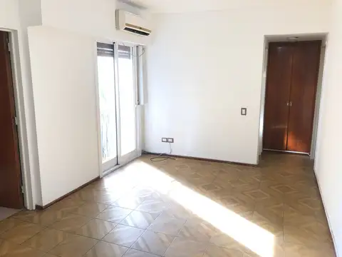 DEPARTAMENTO 2 AMBIENTES AMPLIOS - APTO PROFESIONAL