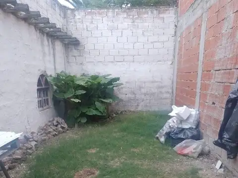 Local-Galpones-Casa 3 Ambientes- Ituzaingó Norte