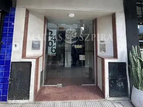 Pompeya 2500, Piso 2