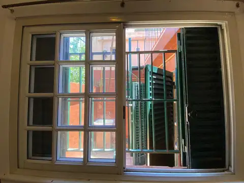 Depto Tipo Casa 2 ambientes con 1 baño