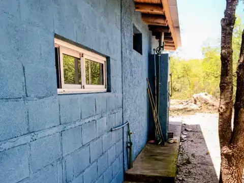 Casa 2 ambientes con 1 baño