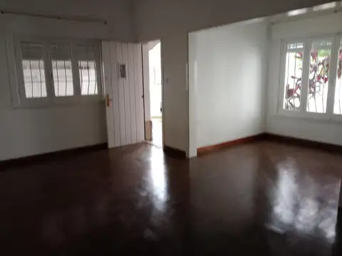 Casa en Venta en Quilmes, USD 160.000