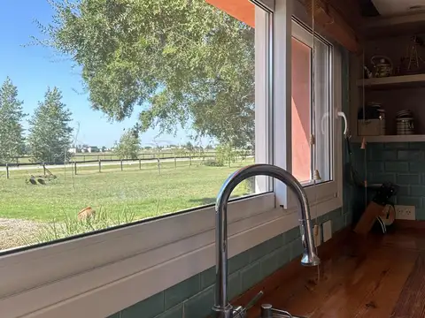 Casa en Venta con 4 cocheras