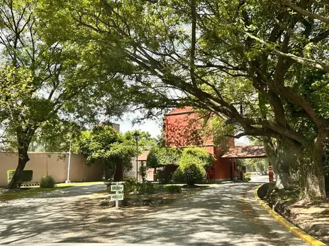 Cerrillos. Santa Apolonia. Mza 50. Lote 100