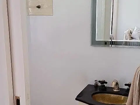 Casa en Alquiler con 1 cochera