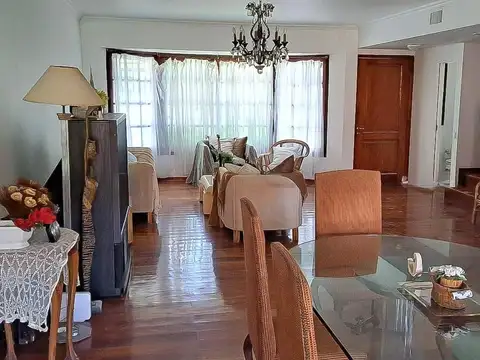 Casa en Alquiler de 5 dormitorios