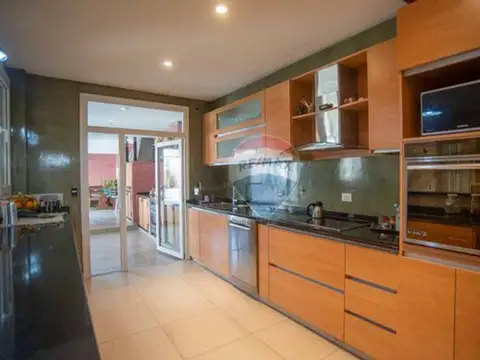 Casa en Venta en Olivos, USD 498.000