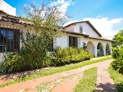 Casa en Venta en Los Pinares, USD 198.000