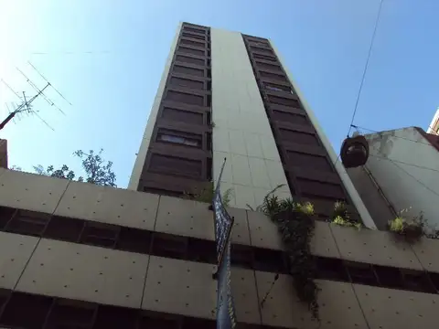 Departamento Alquiler, MUY LUMINOSO. APTO PROFESIONAL. PISO ALTO. VIGILANCIA